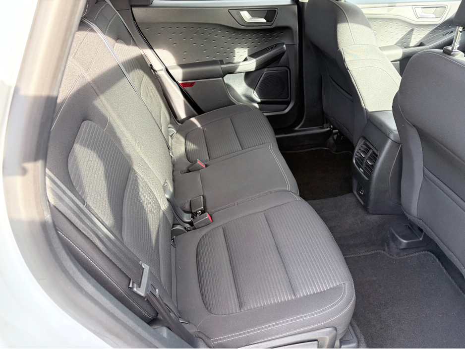 2021 Ford Kuga - image 16