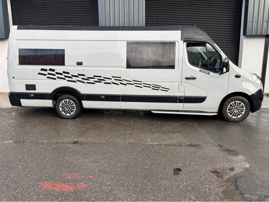 2019 Renault Master - image 9