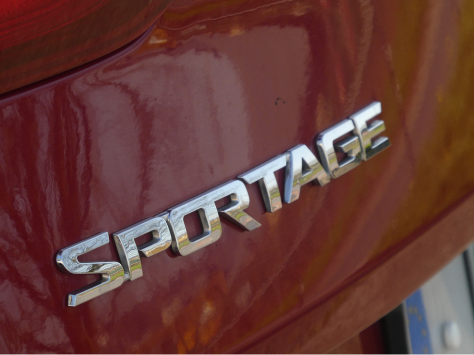2016 Kia Sportage - image 5