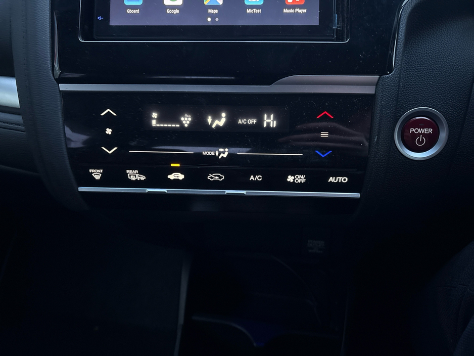 2017 Honda Fit 1.5L Petrol Hybrid Automatic €11,950