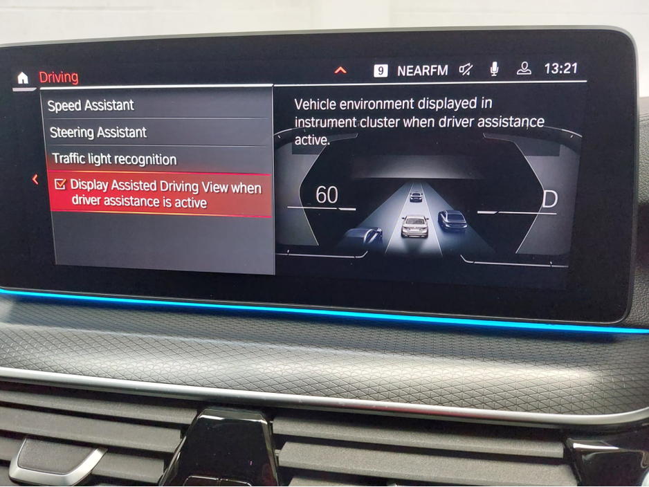 2020 BMW 5 Series - image 37