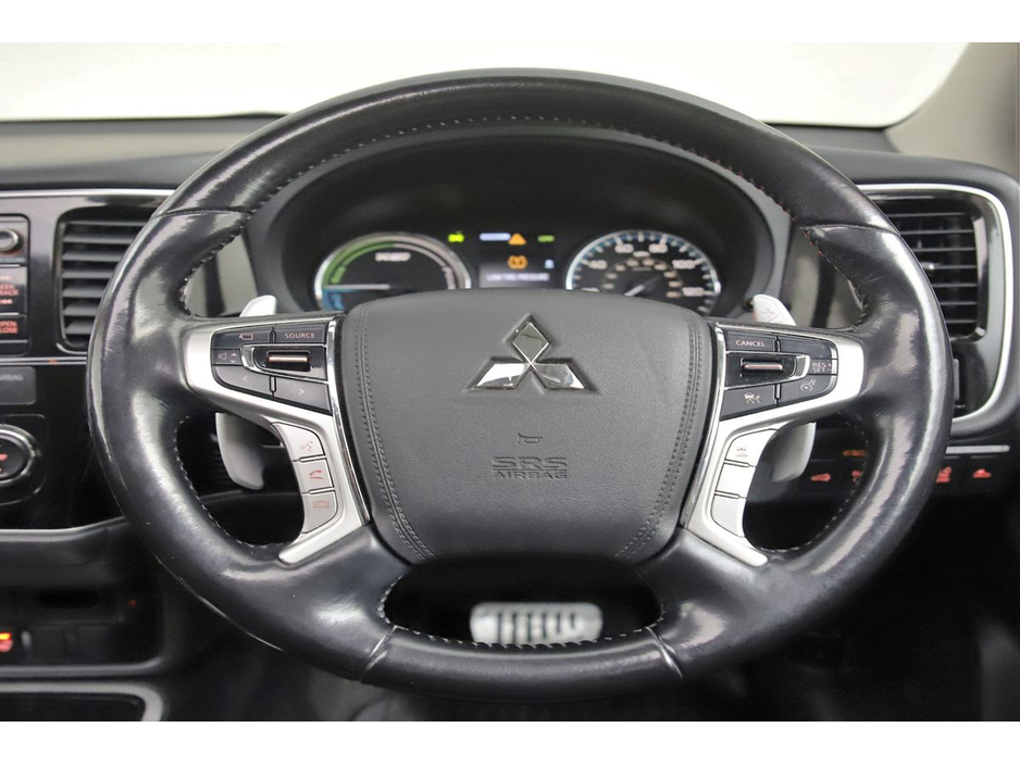 2016 Mitsubishi Outlander 2.0 PHEV 4WD 5SEATS 160BHP *LEATHER*EL.SUNROOF*360 PAN CAM* €17,490