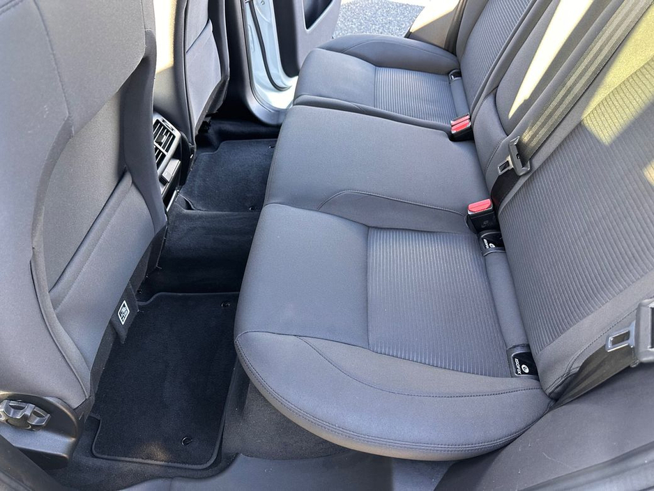 2020 Land Rover Discovery Sport - image 14