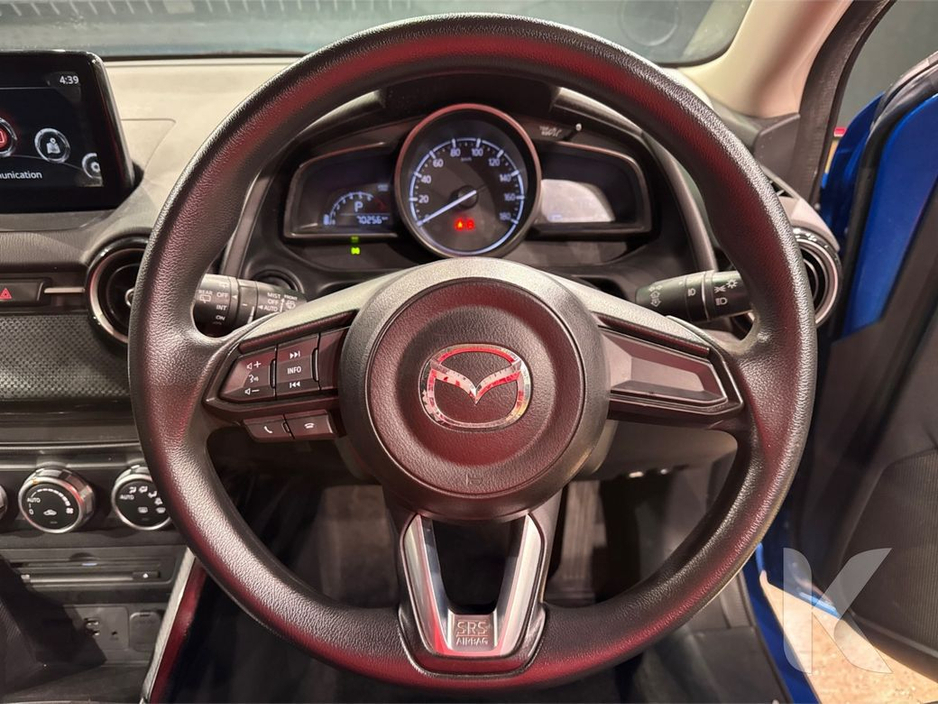 2017 Mazda Demio - image 11