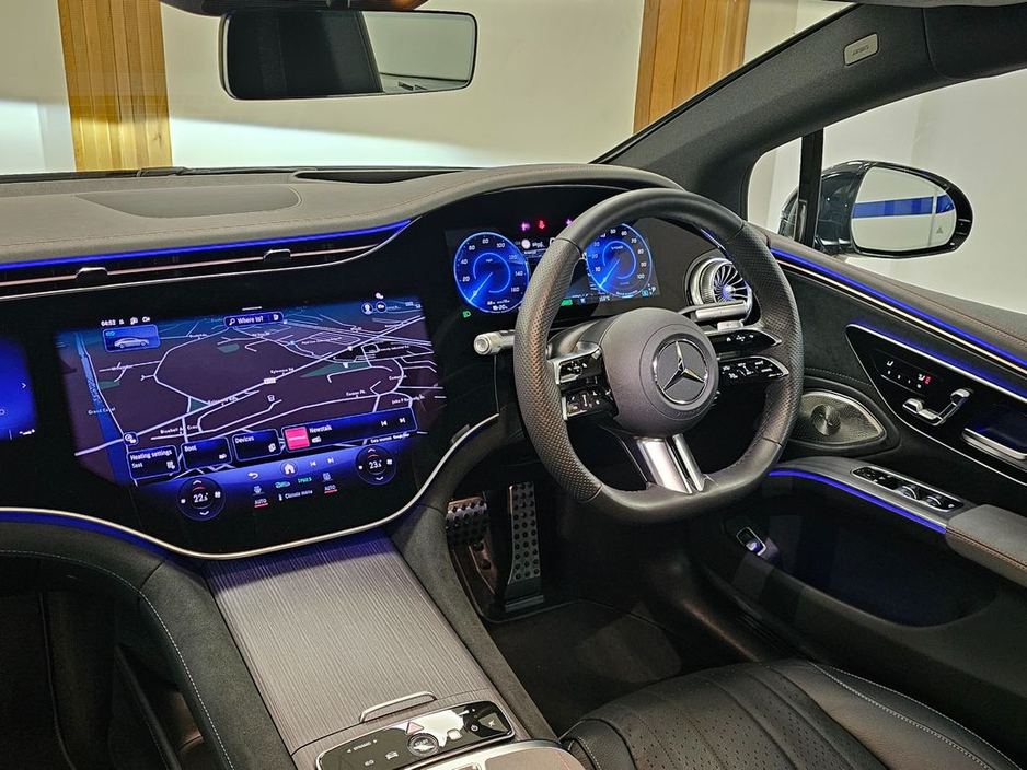 2025 Mercedes-Benz EQS - image 11