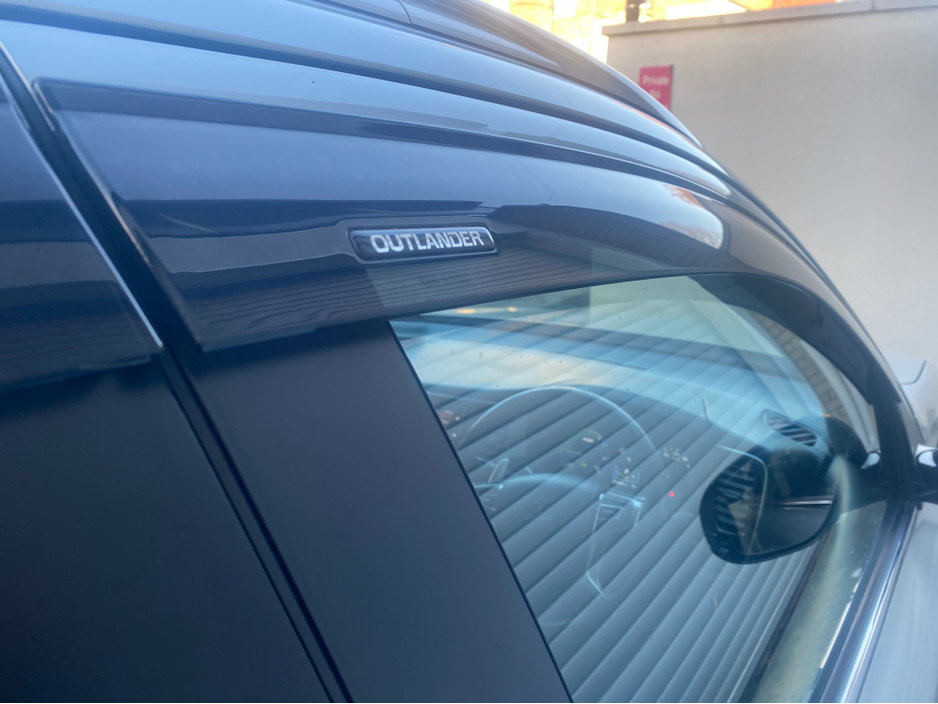 2019 Mitsubishi Outlander Outlander INTENSE PHEV AUTO @Waltons Garage Ranelagh €23,450