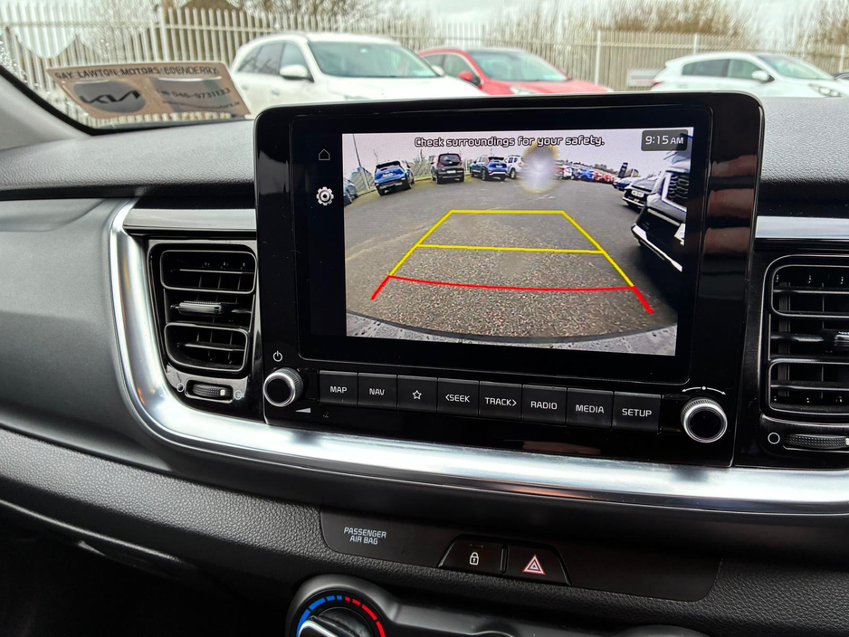 2025 Kia Stonic - image 6