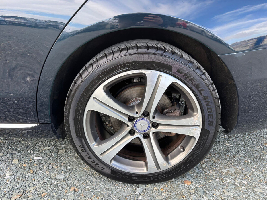 2016 Mercedes-Benz E Class - image 7