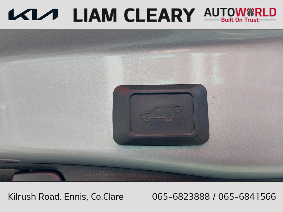 2021 Toyota Rav4 - image 13