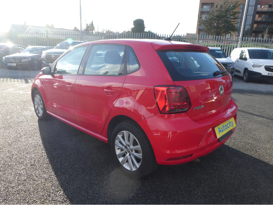 2016 Volkswagen Polo TSI Bluemotion €13,650