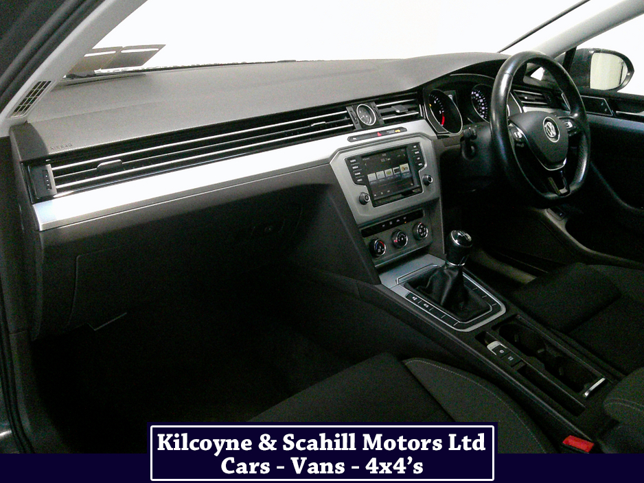 2015 Volkswagen Passat 2.0 TDI SE BUSINESS BLUEMOTION 150PS 4DR