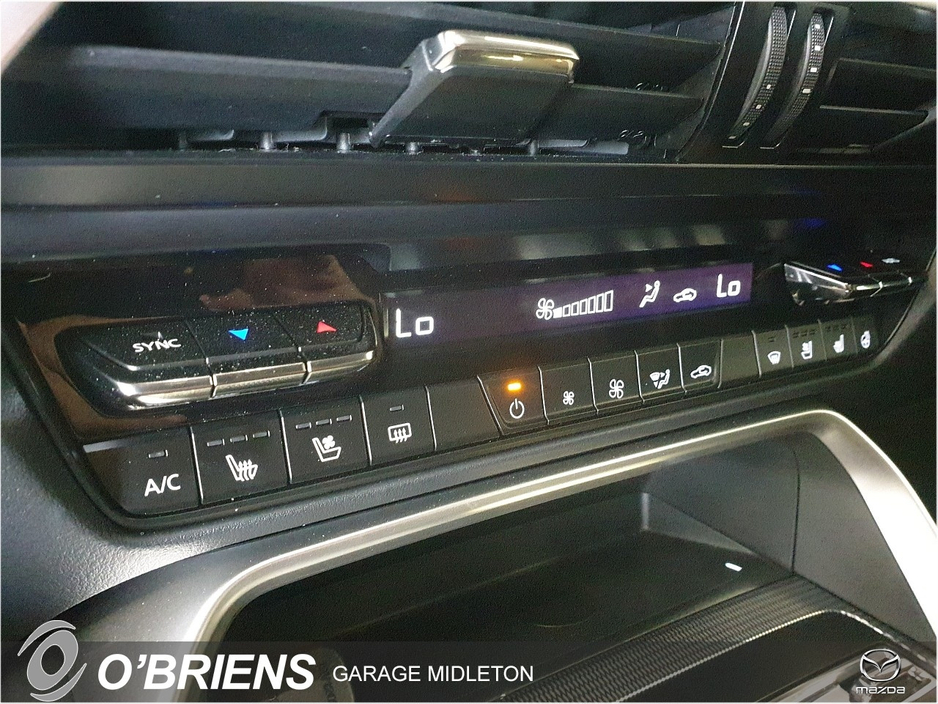 2025 Mazda CX-60 - image 11