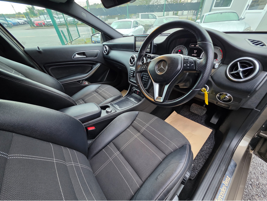 2013 Mercedes-Benz A Class A180 AMG INTERIOR HALF LEATHER SEATS / HI SPEC / SYSTEM LOW ROAD TAX BAND / SIMI DEALER