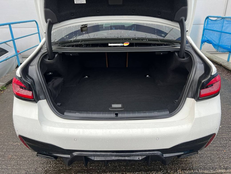 2021 BMW 5 Series 530e LCI M-SPORT COMPETITION 2.0 * HUGE SPEC * // OPENING SUNROOF // LEATHER INTERIOR // HEADS-UP DISPLAY €38,900