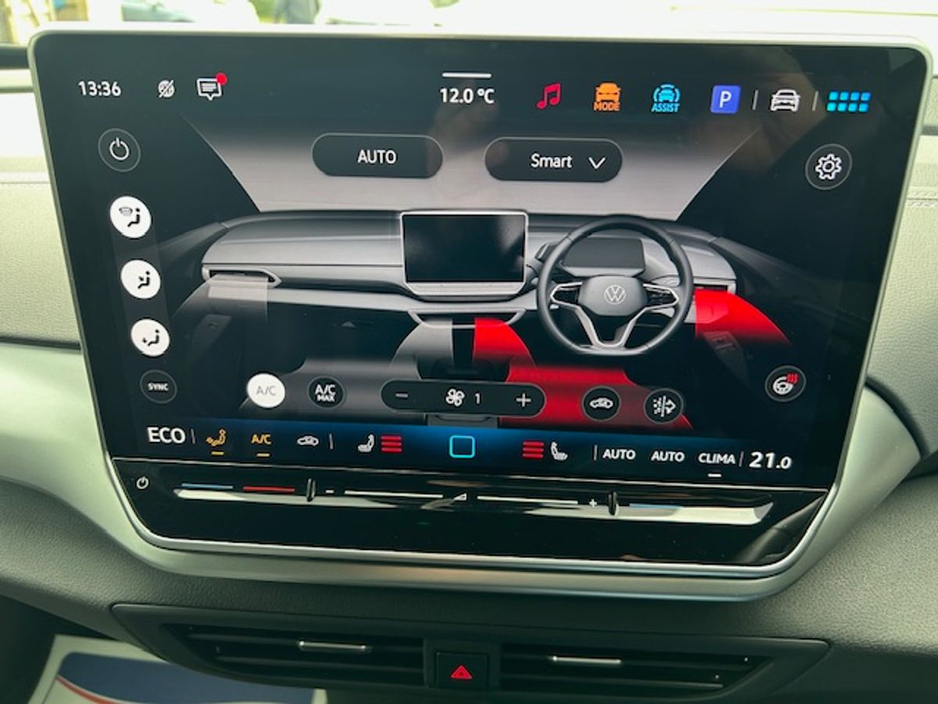 2025 Volkswagen ID.4 - image 15