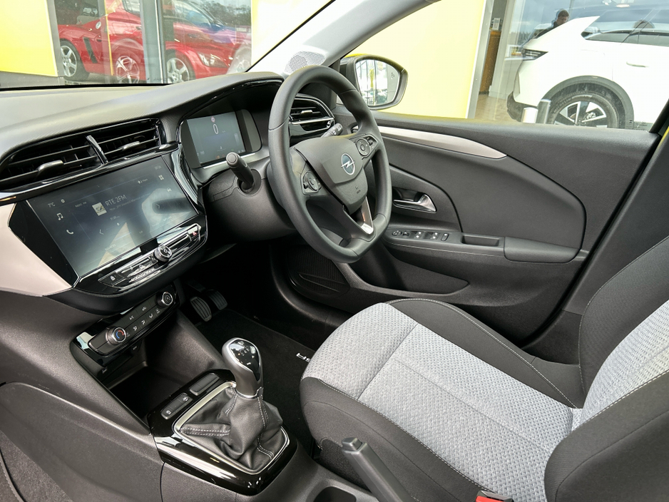 2026 Opel Corsa ELEGNCE 1.2 75HP S/S 4DR