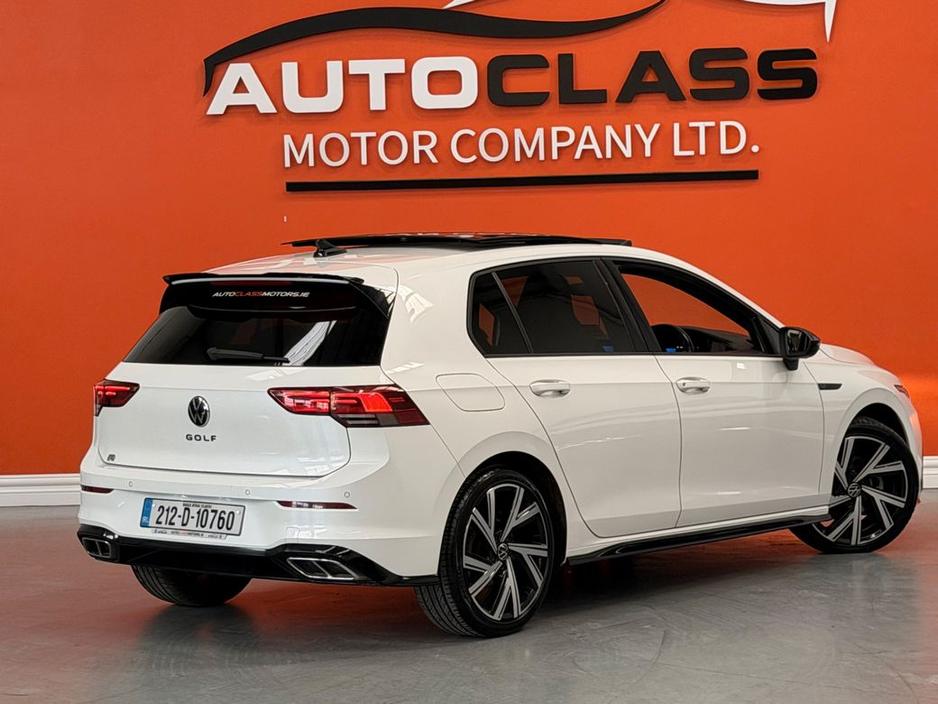2021 Volkswagen Golf - image 26
