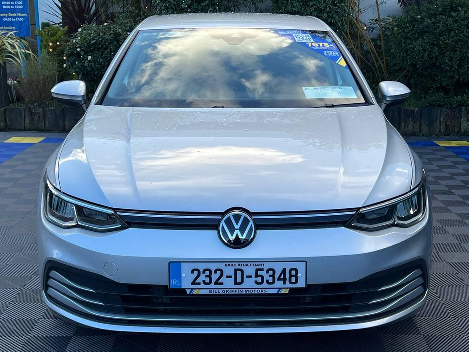 2023 Volkswagen Golf - image 14