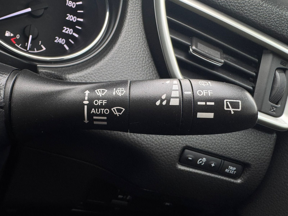2017 Nissan Qashqai - image 30