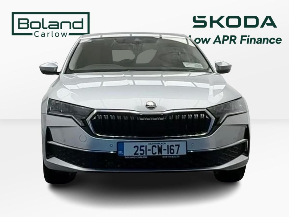 2025 Skoda Octavia - image 7