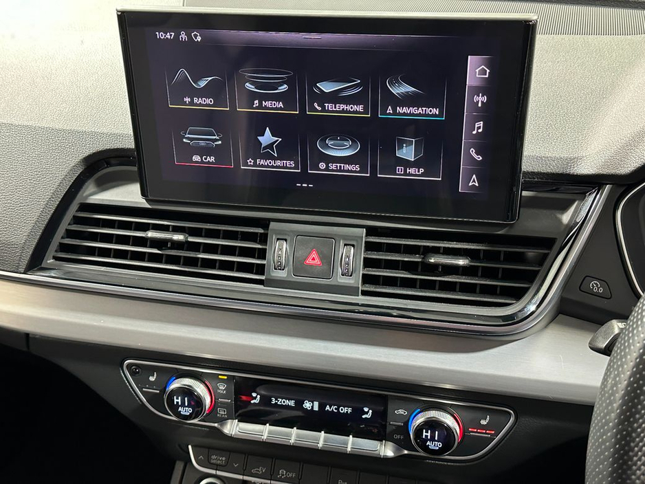 2021 Audi Q5 TFSi E S Line Quattro €39,900