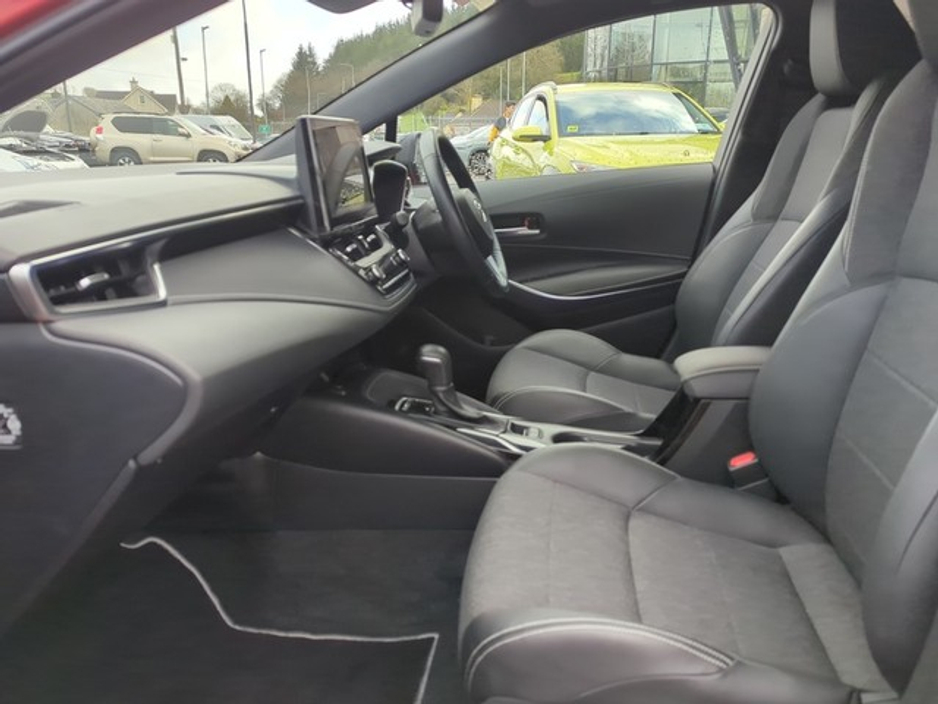 2024 Toyota Corolla LUNA SPORT HB 4DR AUTO €31,000