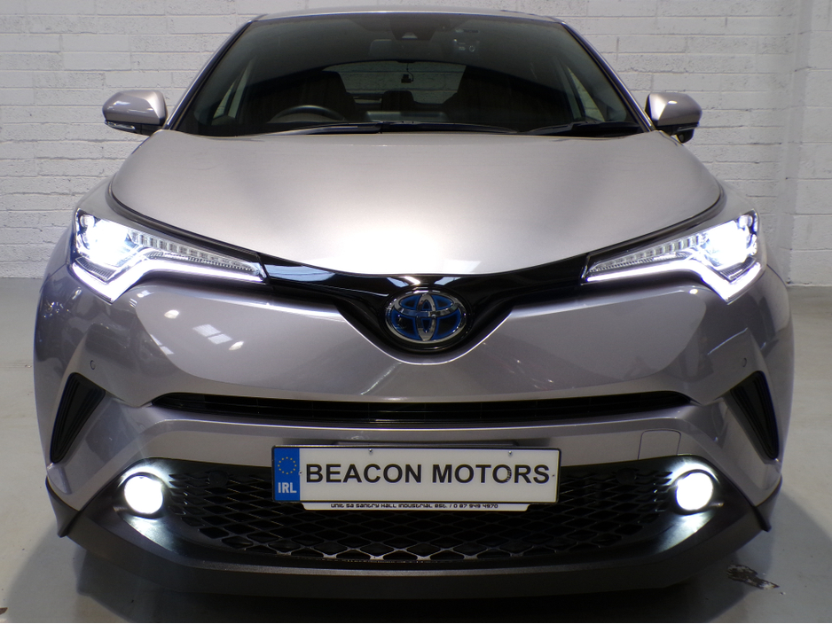 2018 Toyota C-HR 2018*32,000 MILES*HYBRID SPORT TOYOTA C-HR SELF CHARGING 1.8 AUTOMATIC*FANTASTIC CONDITION GREAT ON FUEL, POWER, COMFORT WITH A LOT OF SPACE ALL COMBINED FOR A FANTASTIC DRIVE. CAR COMES WITH FULL SAF €19,900