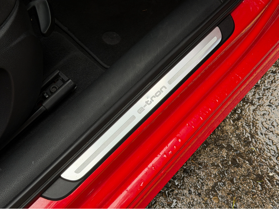 2015 Audi A3 E-TRON..Bang&Olufsen..2 Keys €11,900