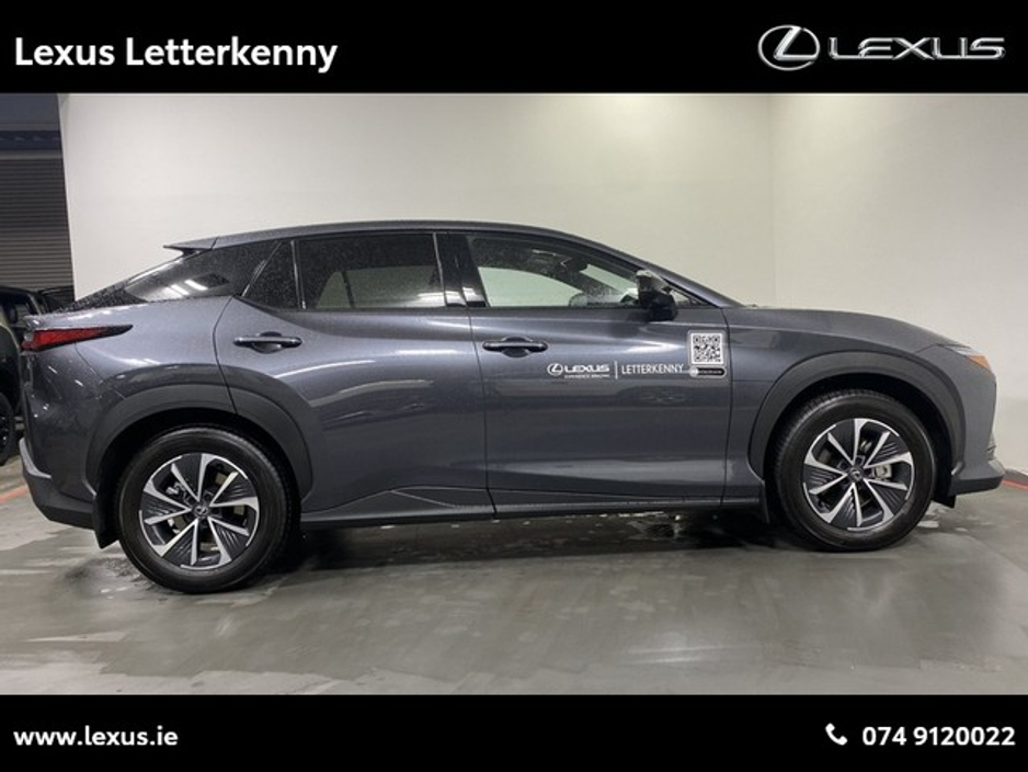 2025 Lexus RZ - image 3