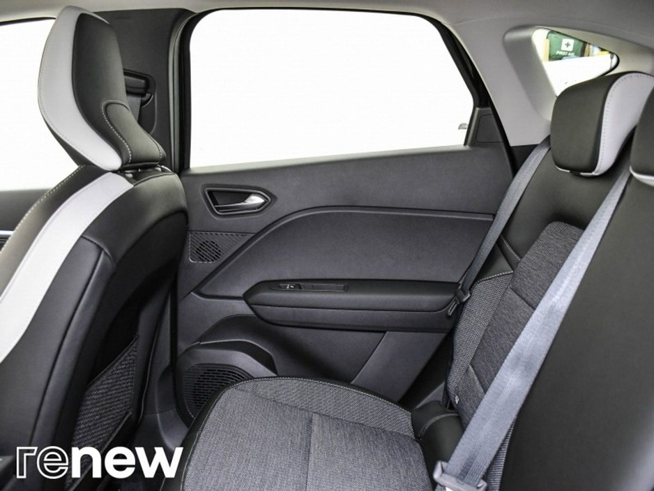 2024 Renault Captur - image 11