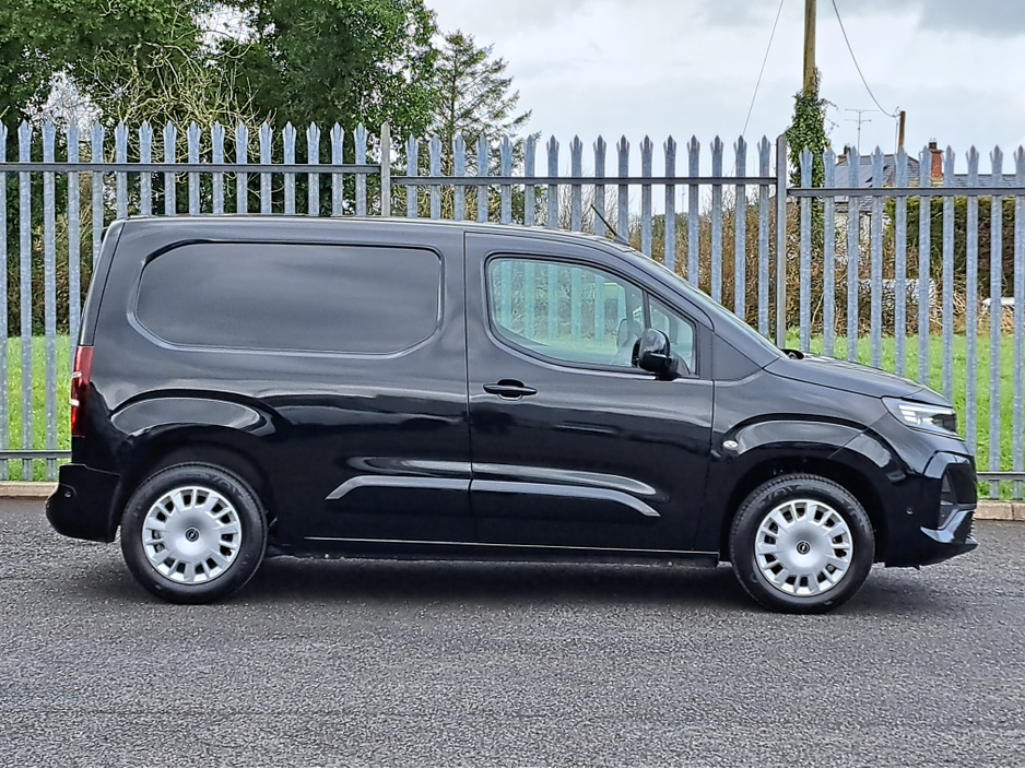 2026 Opel Combo - image 4