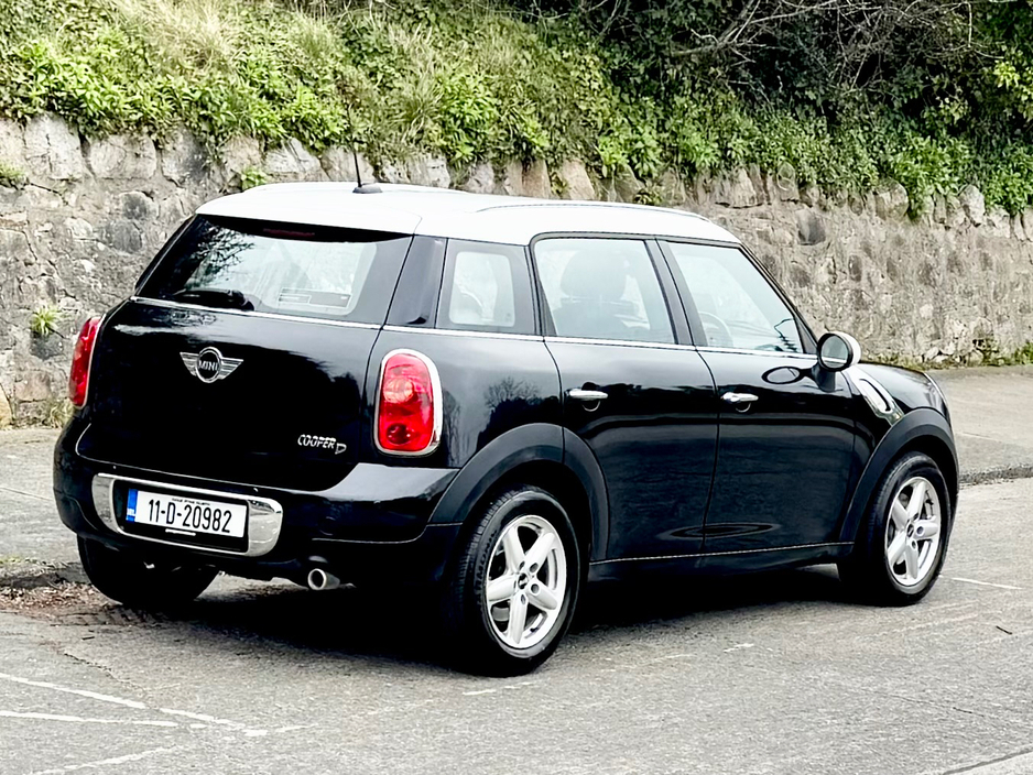 2011 MINI Countryman - image 12