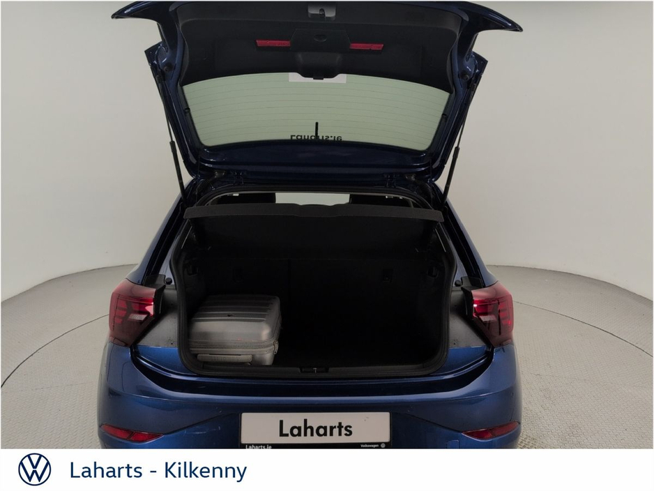 2025 Volkswagen Polo - image 10