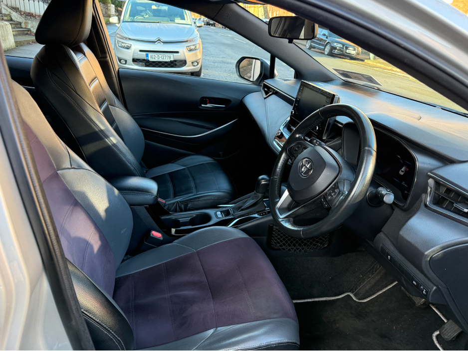 2022 Toyota Corolla 1.8 Hybrid Luna, New Nct 01/2028, Full Service History (16 Stamps!), Reversing Camera, Bluetooth, Cruise Control, Lane Assist, A/C, Alloys, Parking Sensors, 5 Door, Finance Available, Service Included €15,750