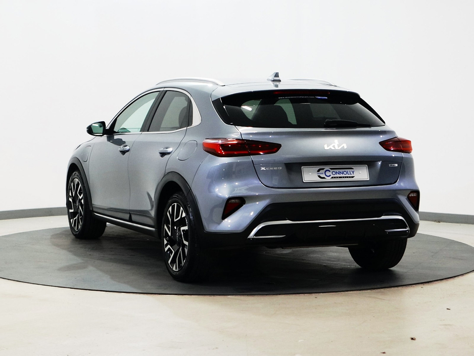 2023 Kia XCeed - image 8