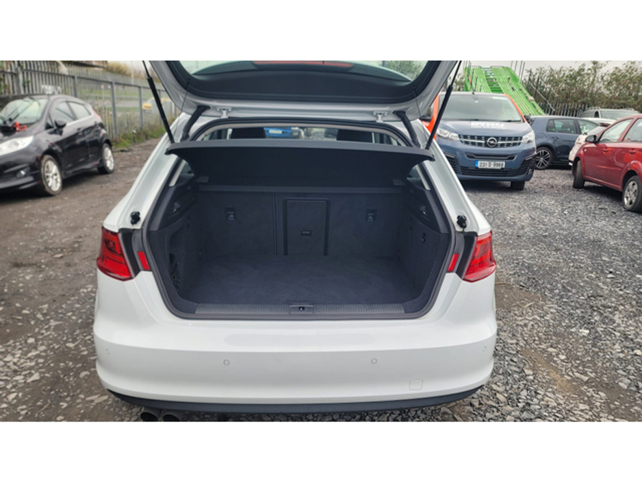 2013 Audi A3 - image 13