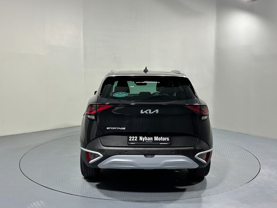 2022 Kia Sportage - image 6