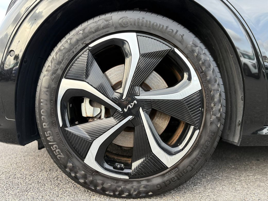 2023 Kia EV6 - image 5