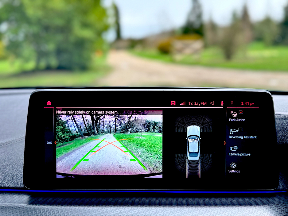 2021 BMW 5 Series - image 26