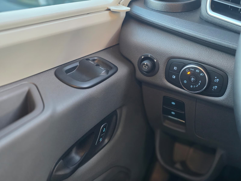 2025 Ford Transit - image 43
