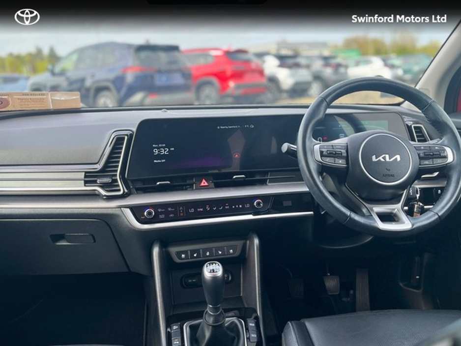 2024 Kia Sportage - image 8