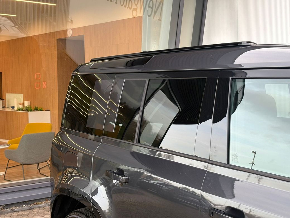 2025 Land Rover Defender - image 39