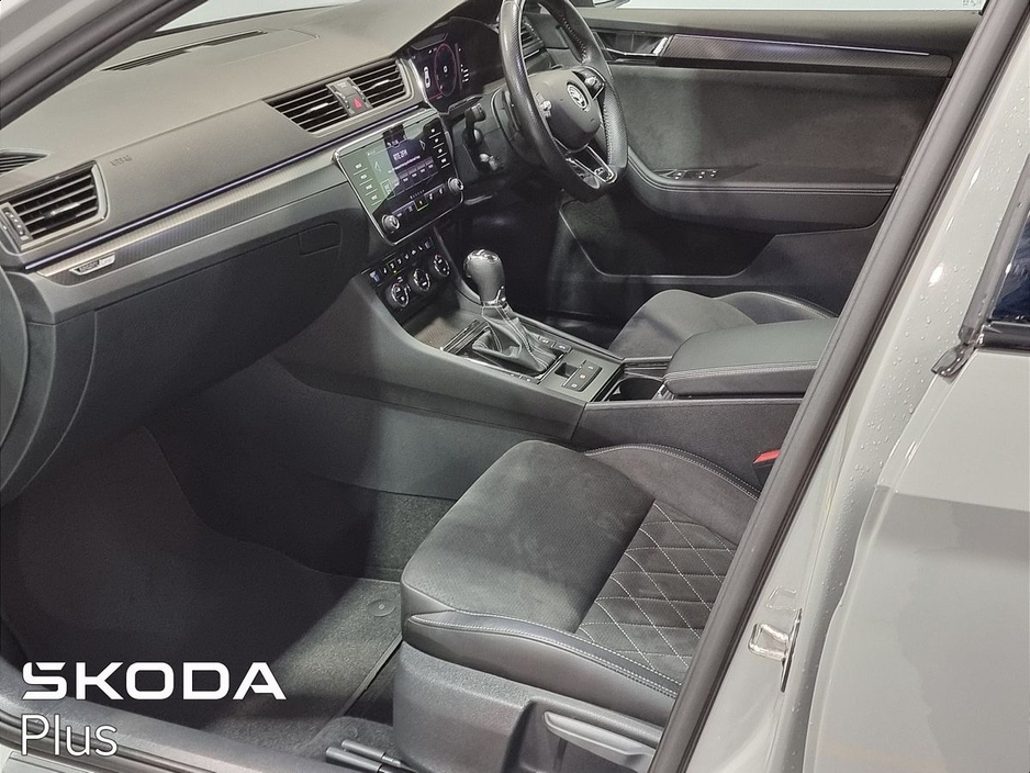 2023 Skoda Superb - image 26