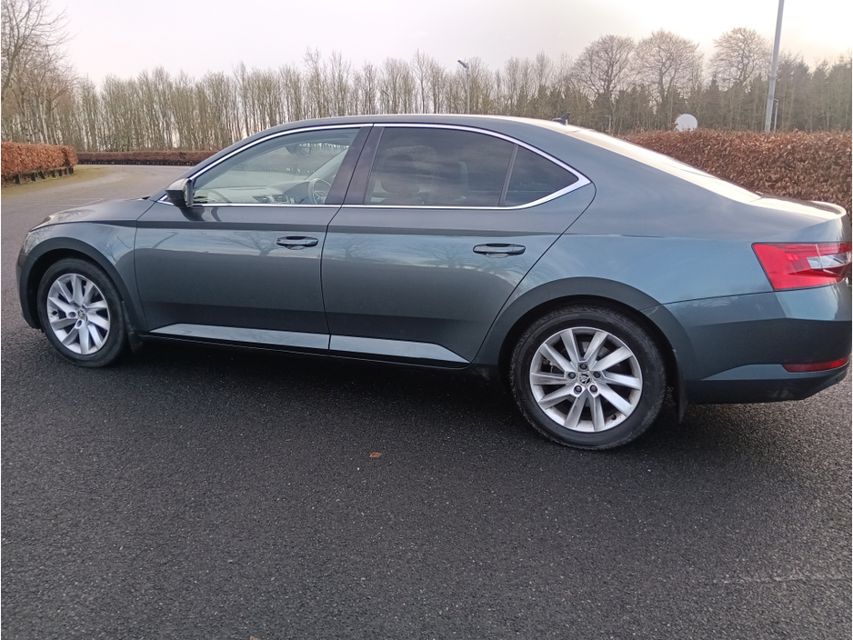 2015 Skoda Superb 1.6 TDI SE BUSINESS 120 120PS 5DR €8,950