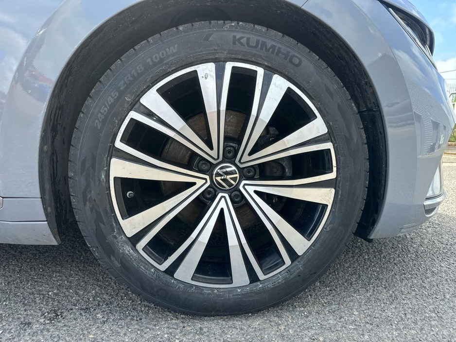 2023 Volkswagen Arteon - image 5