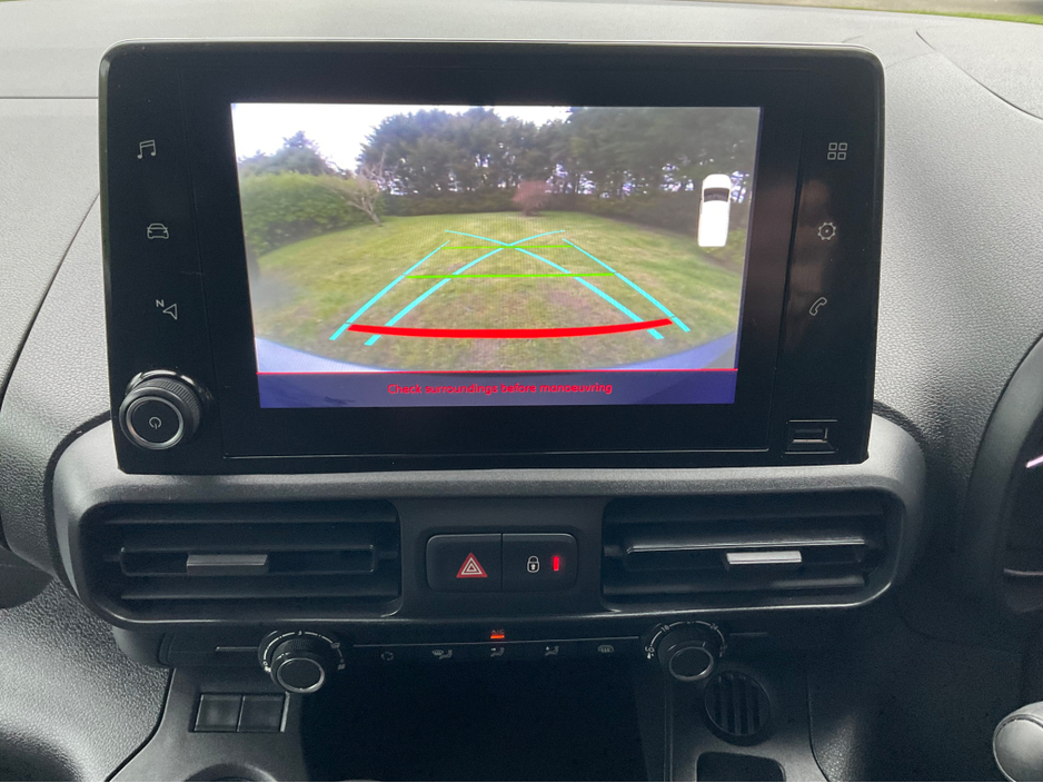 2024 Citroen Berlingo - image 14