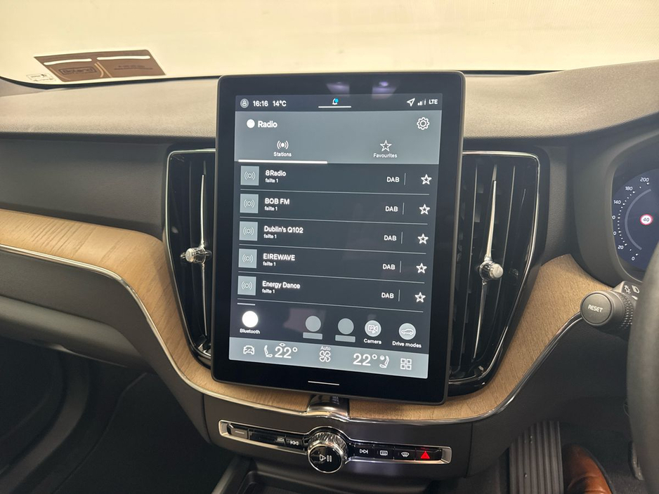 2026 Volvo XC60 - image 15