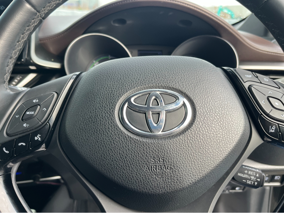2019 Toyota C-HR 1.8 HYBRID AUTO LOW KM HIGH SPEC €20,950