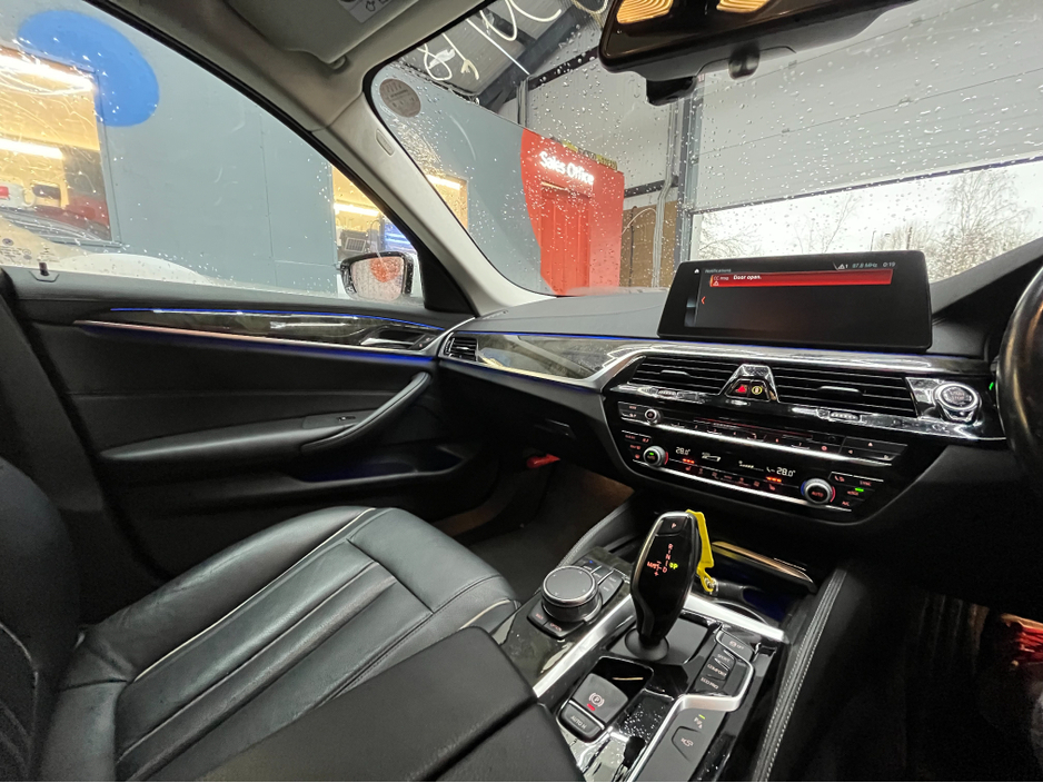 2018 BMW 5 Series €24950 2018 BMW 520D 523D TOURING LUXURY 2.0 AUTOMATIC / CRUISE CONTROL / 360° PARKING CAMERA / ELECTRIC MEMORY HEATED FRONT & REAR SEATS €24,950