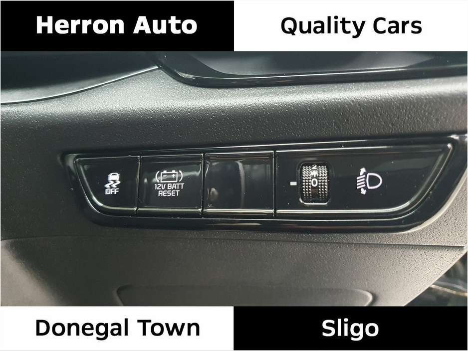 2025 Kia Niro - image 7